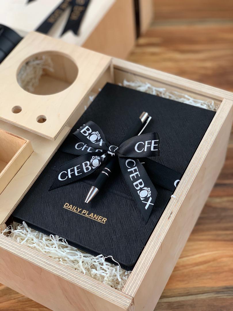 Alternative view of باکس هدیه مردانهM116