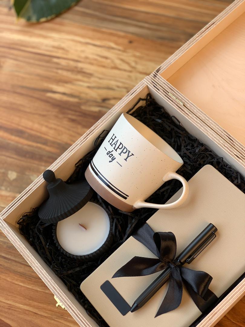 Alternative view of باکس مردانهM134